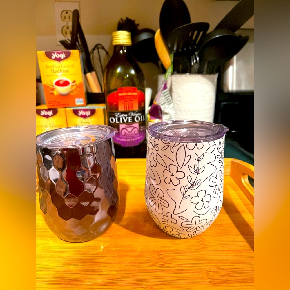Travel mugs